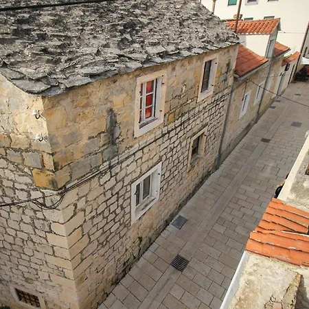 Sleeps 5 With Air Con And Wifi Vila Makarská